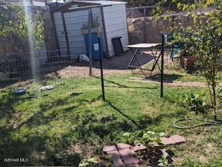 8138 St Andrew Lane, Unit ABCD El Paso, TX 79907 - Photo 11 of 18 a view of a backyard