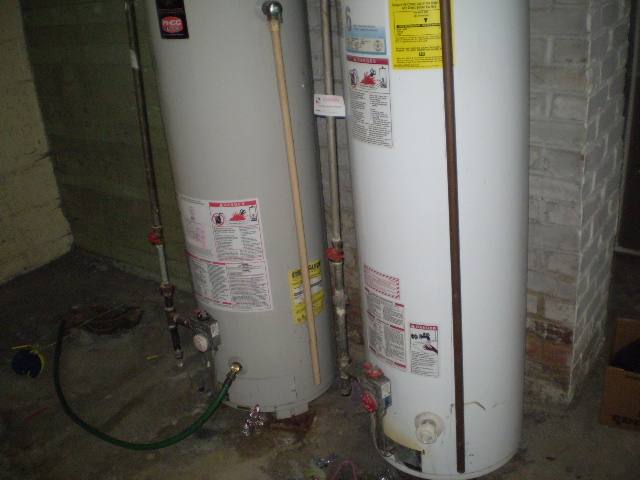 14751 Stephens Road Eastpointe, MI 48021 - Photo 9 of 11 20002203-8.JPG