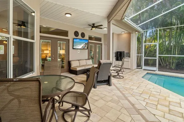 $839,900 | 2822 Gloria Court, Clearwater, FL 33761