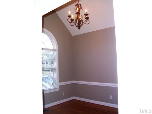 1020 Newburgh Circle Raleigh, NC 27603 - Photo 3 of 25