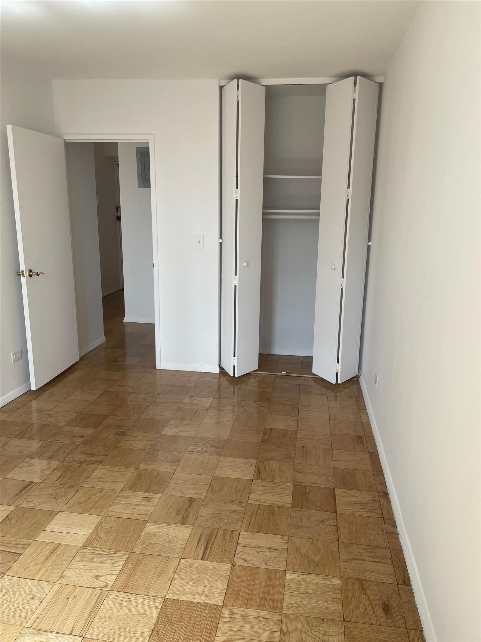 200 East 72nd Street, Unit 22D Manhattan, NY 10021 - Photo 8 of 10