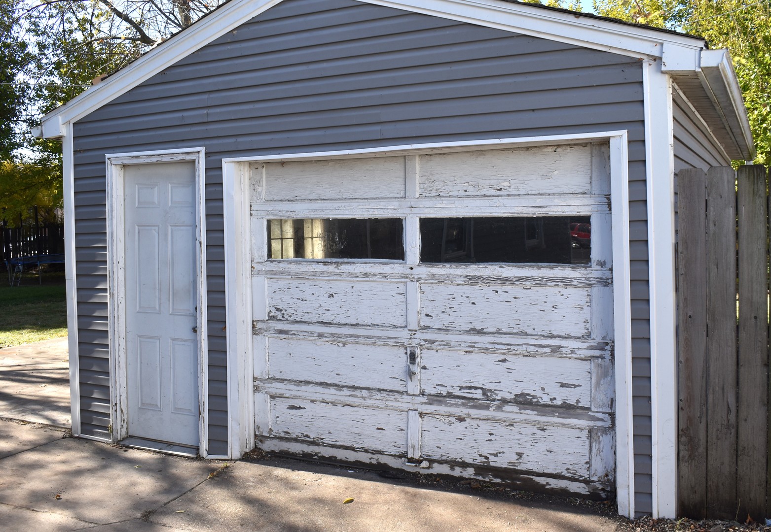 1650 Marquette Road Joliet, IL 60435 - Photo 5 of 20 a front view of a house with parking space