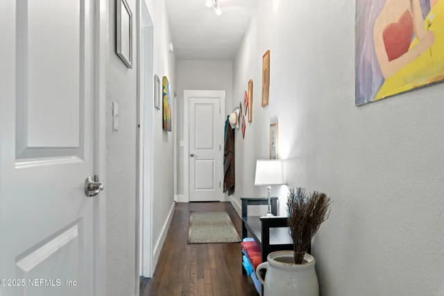 $2,000 | 909 Cedar Street, Jacksonville, FL 32207