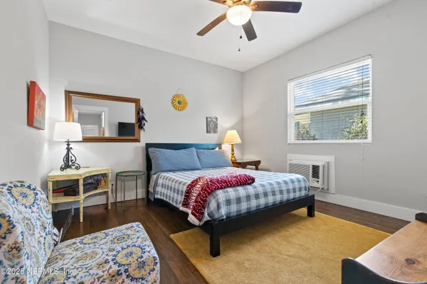 $2,000 | 909 Cedar Street, Jacksonville, FL 32207