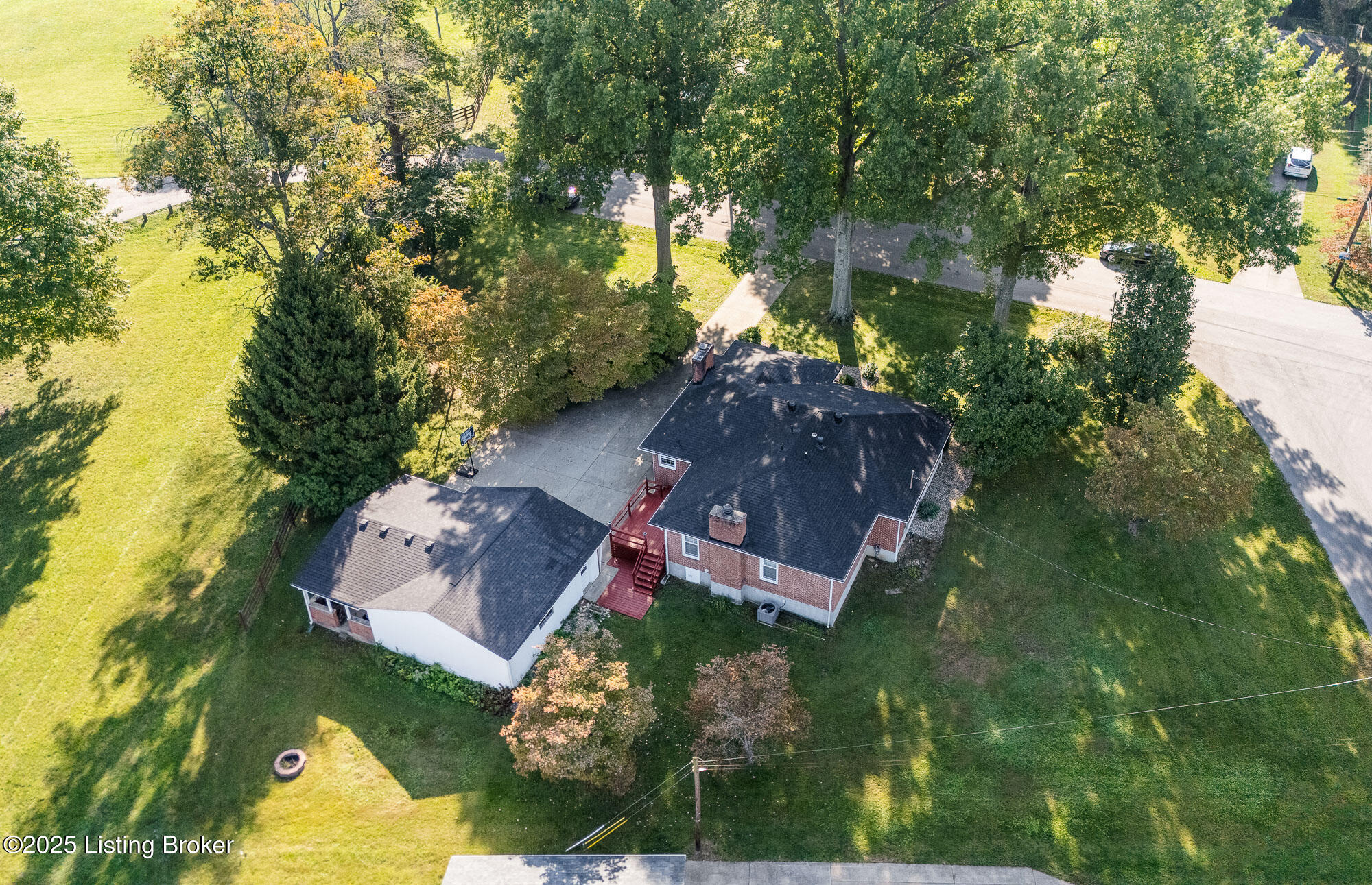 5517 Beth Road Louisville, KY 40219 - Photo 14 of 51 5517 Beth Rd-4