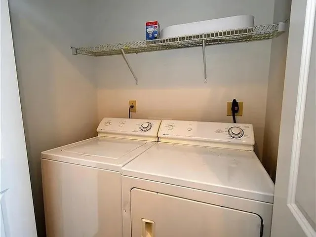 $2,299 | 3040 Peachtree Road, Unit 1606, Atlanta, GA 30305