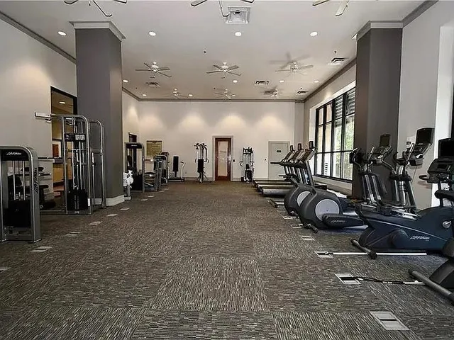 $2,299 | 3040 Peachtree Road, Unit 1606, Atlanta, GA 30305