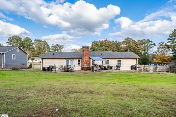 $252,900 | 212 Whispering Pines Drive, Moore, SC 29369