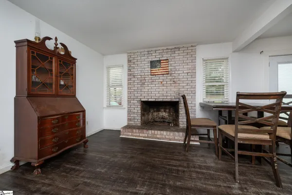 $252,900 | 212 Whispering Pines Drive, Moore, SC 29369