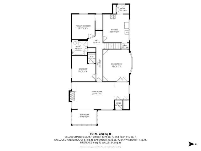 a black and white photo of a room