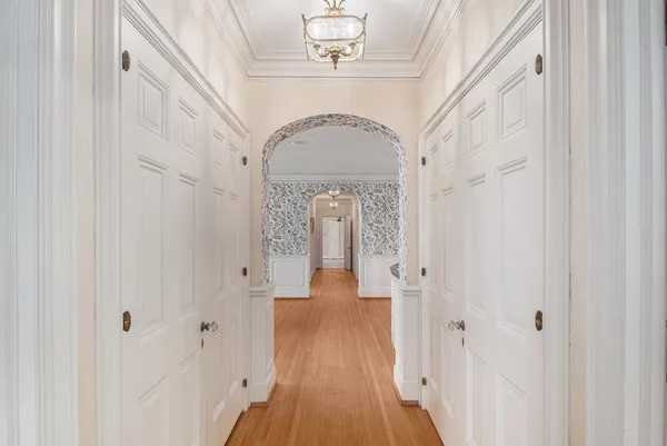 $2,450,000 | 19123 Parke Lane, Grosse Ile, MI 48138