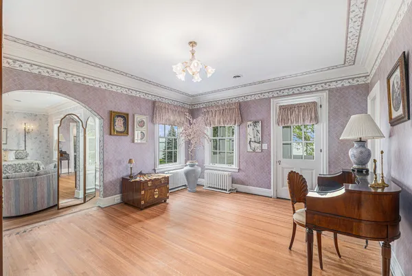 $2,450,000 | 19123 Parke Lane, Grosse Ile, MI 48138
