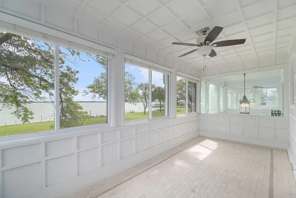 $2,450,000 | 19123 Parke Lane, Grosse Ile, MI 48138