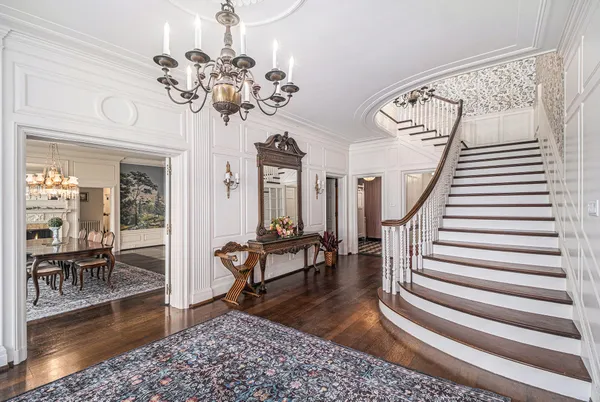$2,450,000 | 19123 Parke Lane, Grosse Ile, MI 48138