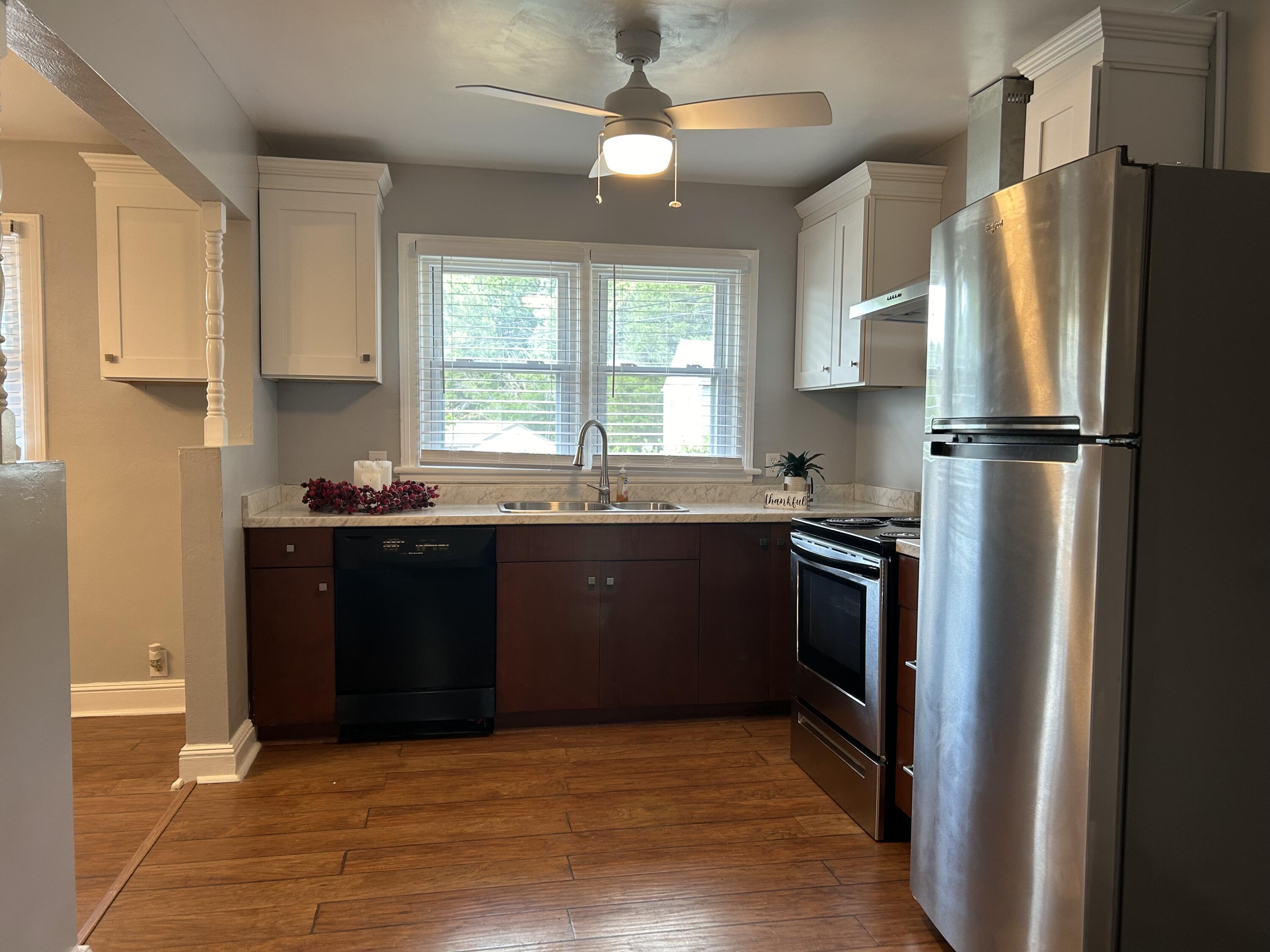 112 Taylor Road Collinsville, VA 24078 - Photo 17 of 35 Kitchen