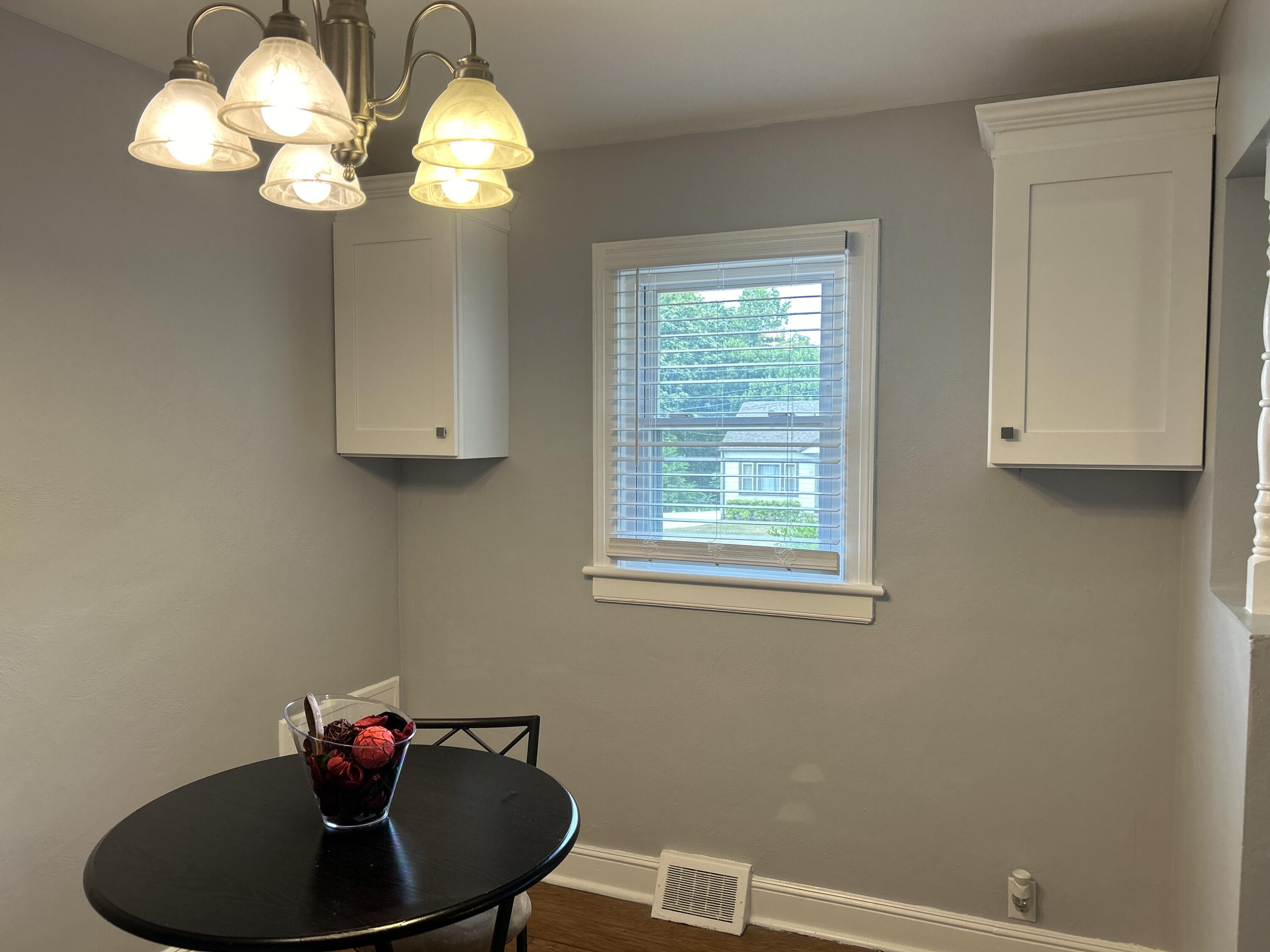 112 Taylor Road Collinsville, VA 24078 - Photo 20 of 35 Dining Area