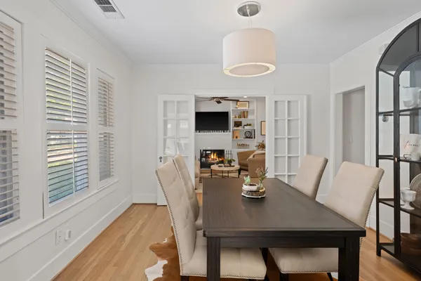 $4,100 | 1002 West Cottage Street, Houston, TX 77009