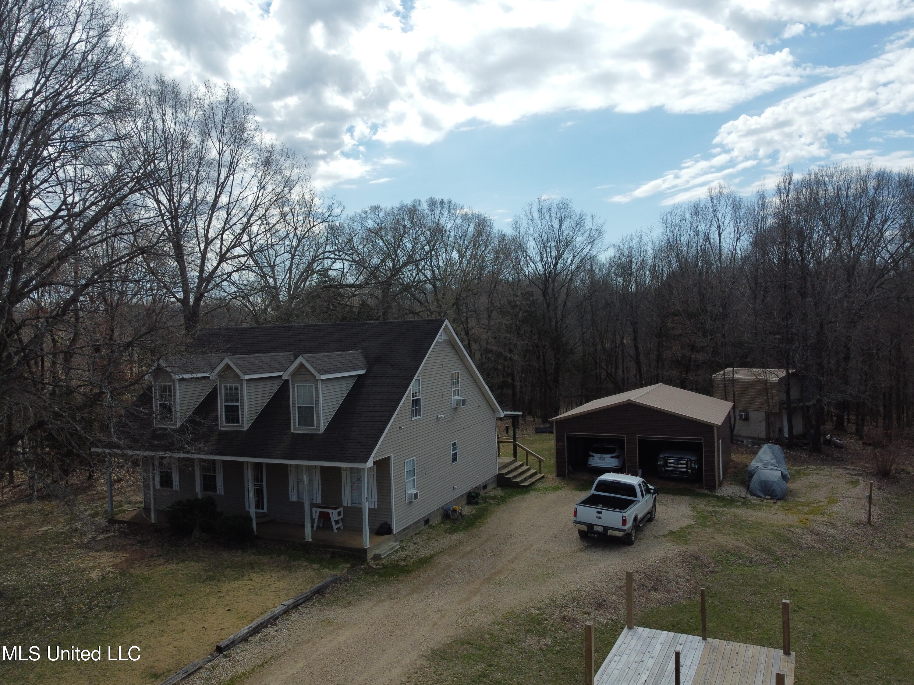 881 North Crockett Road Senatobia, MS 38668 - Photo 3 of 44 3