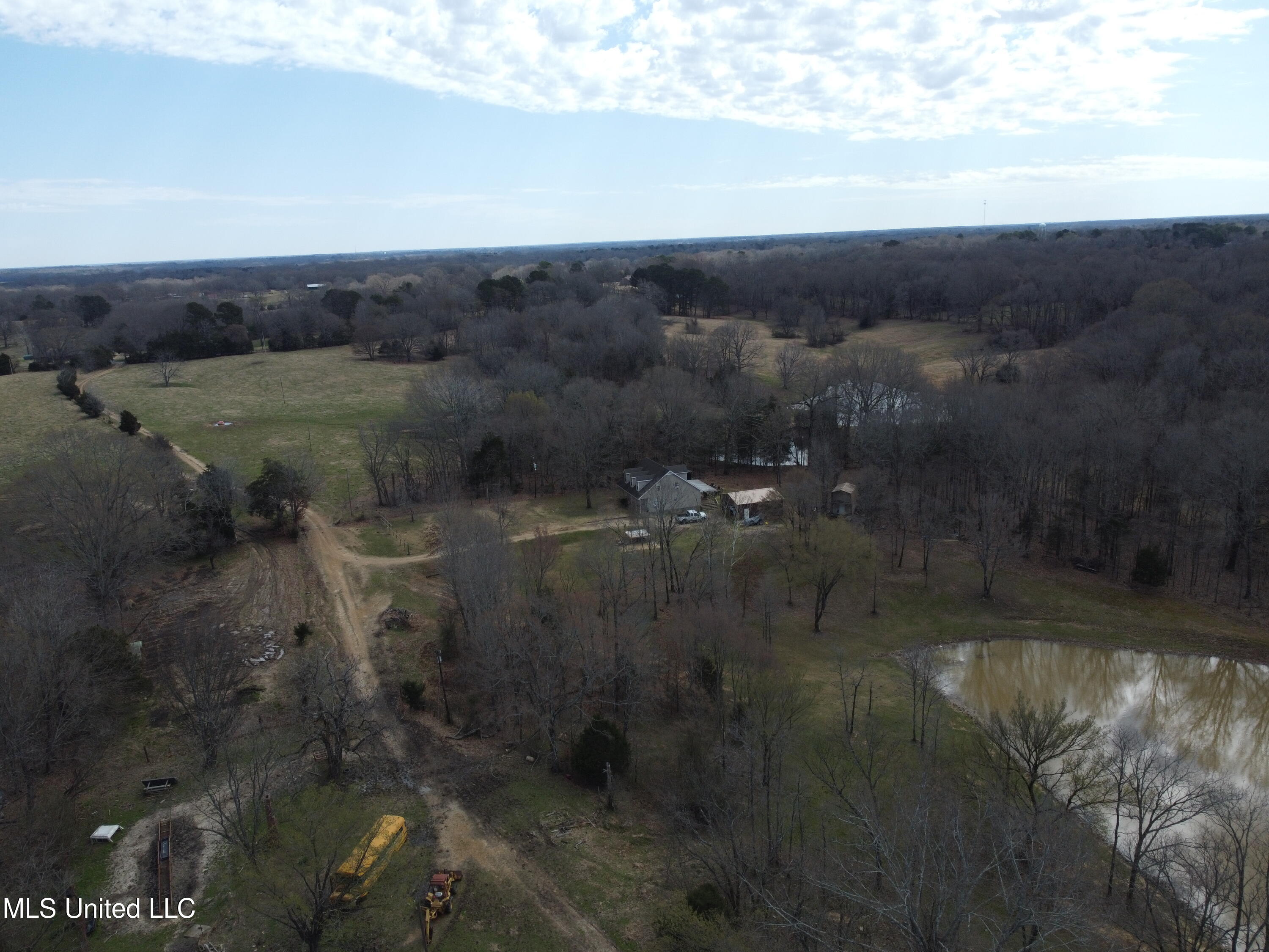 881 North Crockett Road Senatobia, MS 38668 - Photo 41 of 44 44