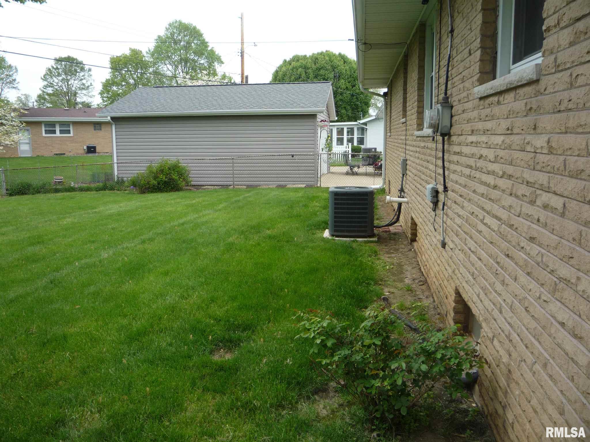 2109 North 24th Street Springfield, IL 62702 - Photo 28 of 29