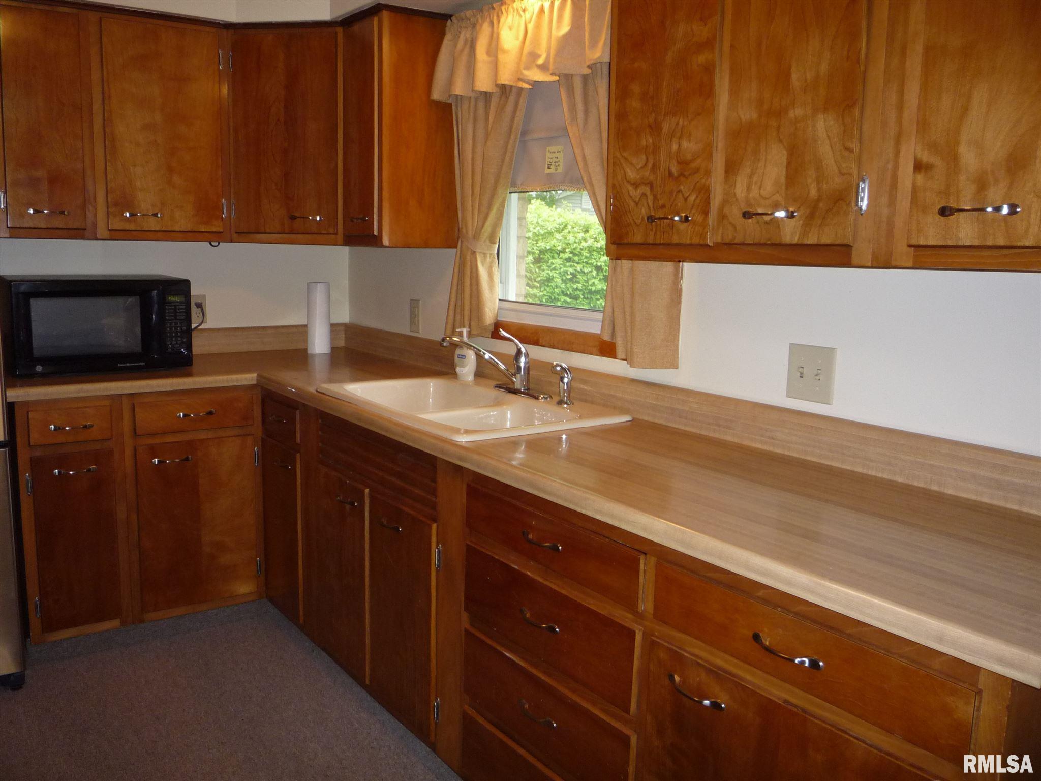 2109 North 24th Street Springfield, IL 62702 - Photo 6 of 29
