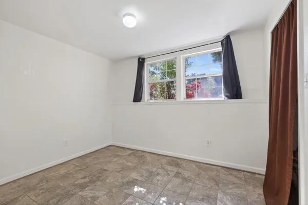 $2,900 | 9274 Caladium Drive, Manassas, VA 20110