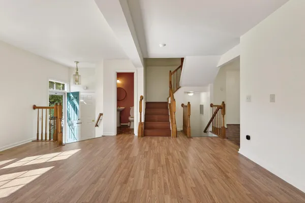 $2,900 | 9274 Caladium Drive, Manassas, VA 20110