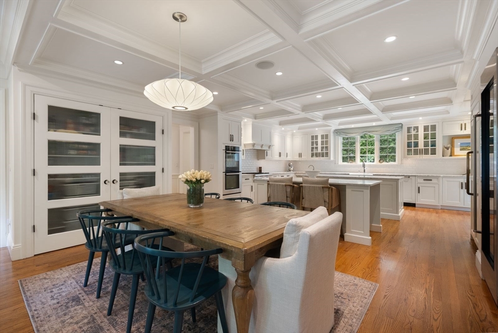 25 Kenilworth Road Wellesley, MA 02482 - Photo 9 of 42