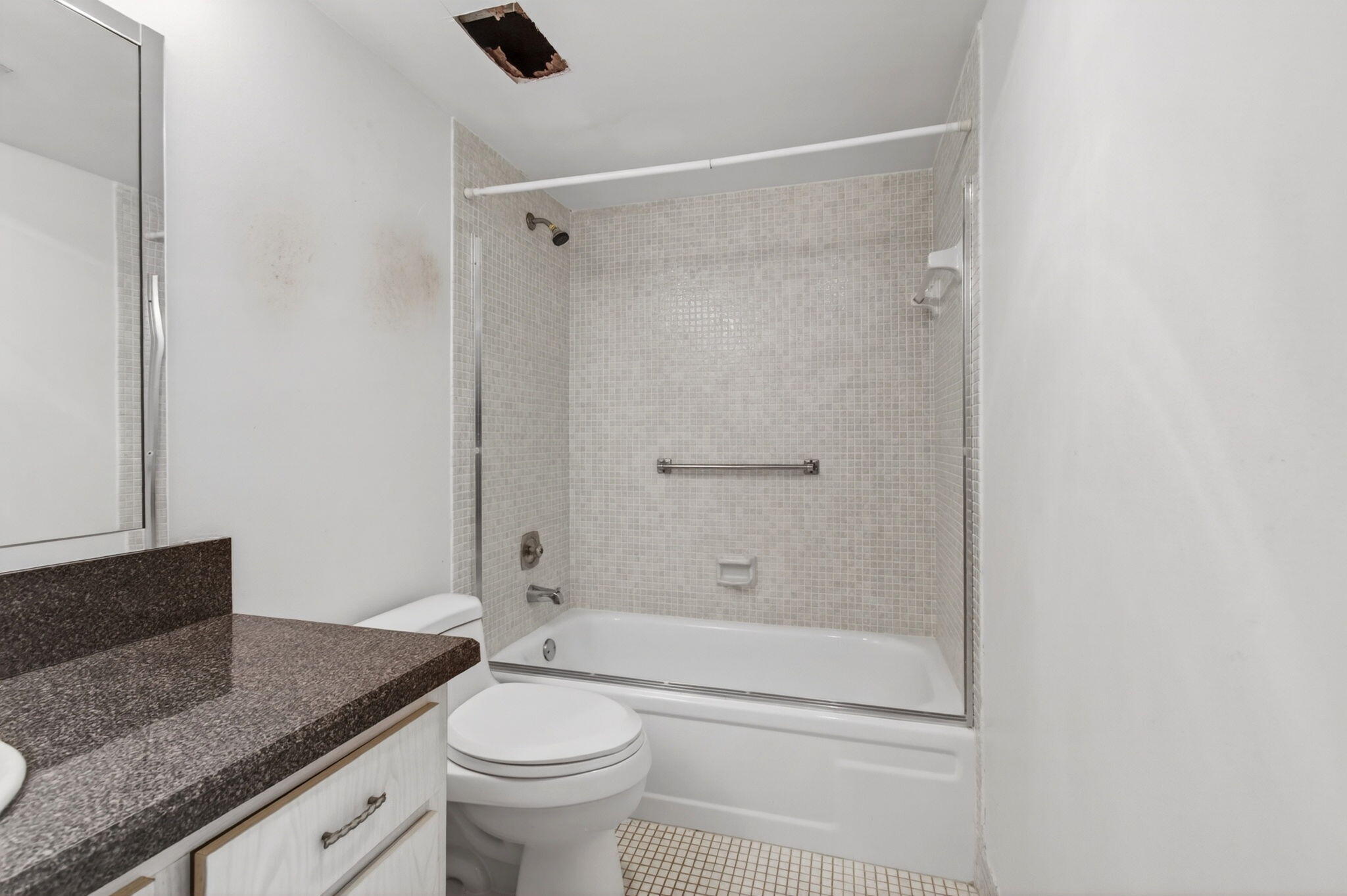 1009 Hythe A Boca Raton, FL 33434 - Photo 31 of 79 28-web-or-mls-DSC_3914