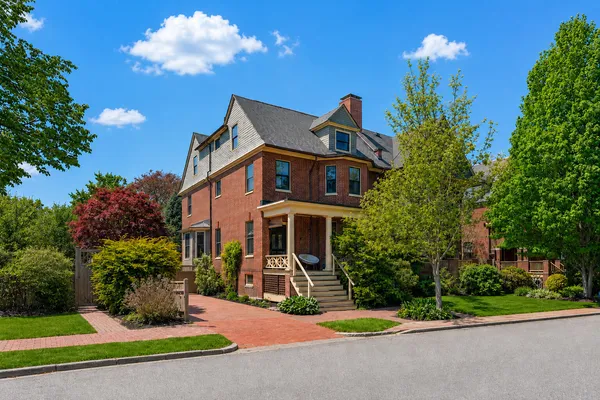 $1,895,000 | 38 Neal Street, Portland, ME 04102