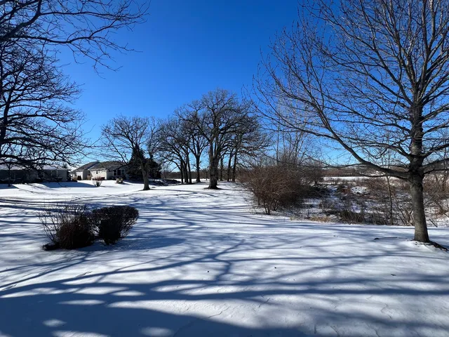 $2,400 | 13215 Michigan Avenue, Huntley, IL 60142