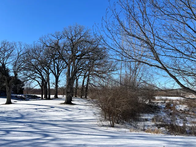 $2,400 | 13215 Michigan Avenue, Huntley, IL 60142