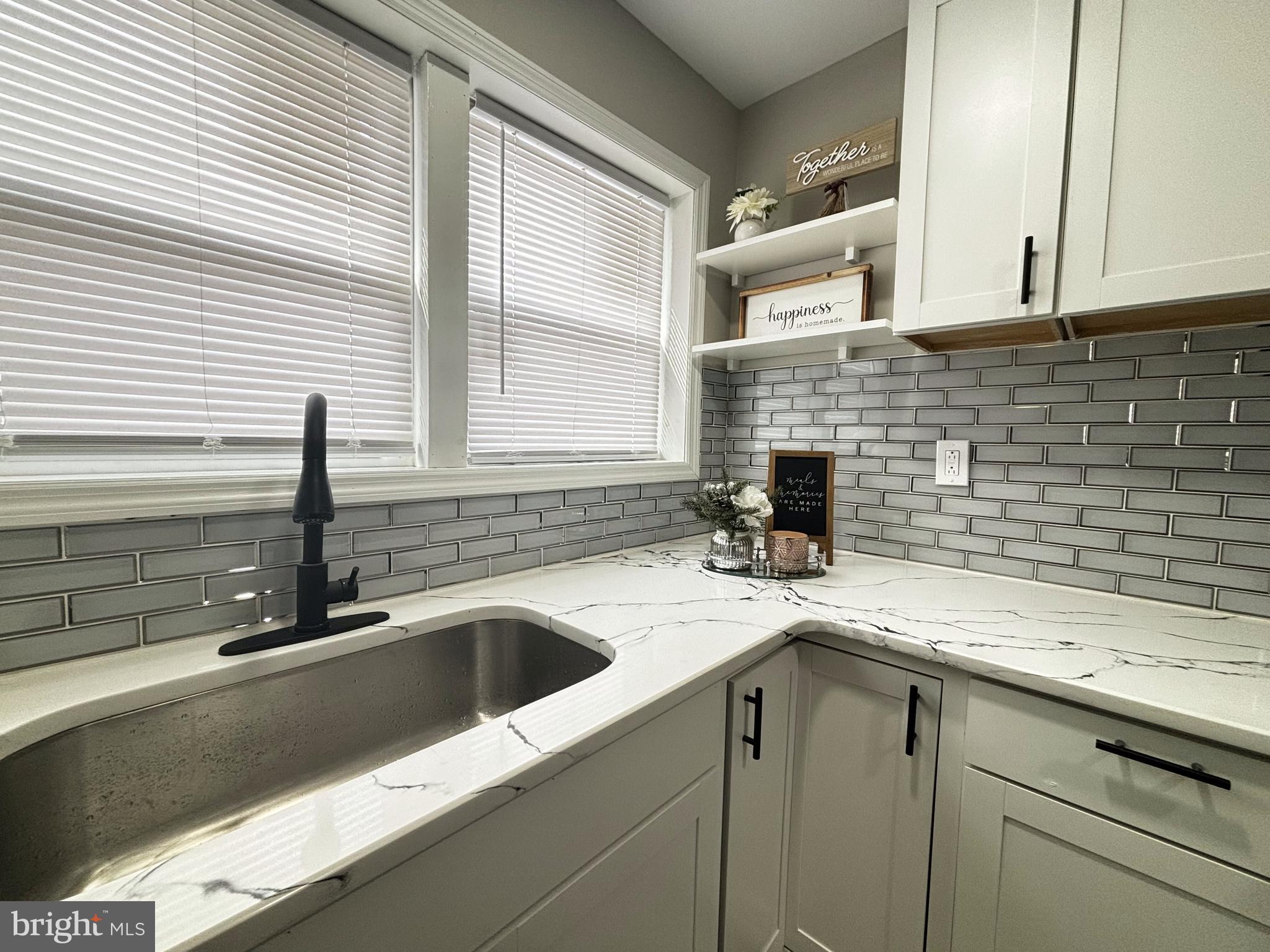 2787 North Congress Road Camden, NJ 08104 - Photo 8 of 18 Kitchen