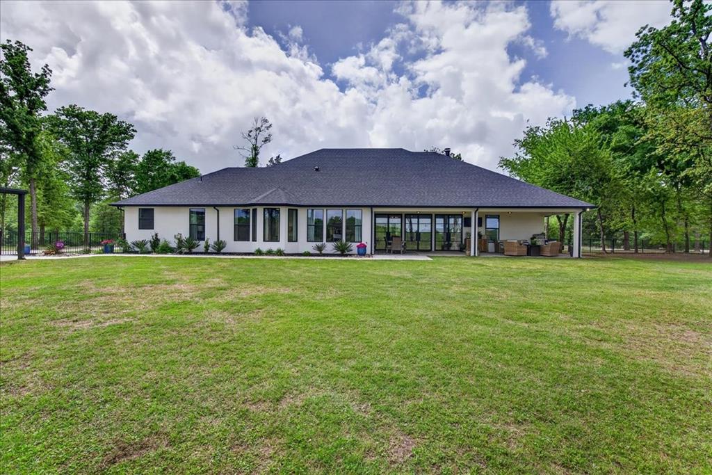 2044 Canyon Lake Road Wills Point, TX 75169 - Photo 32 of 40