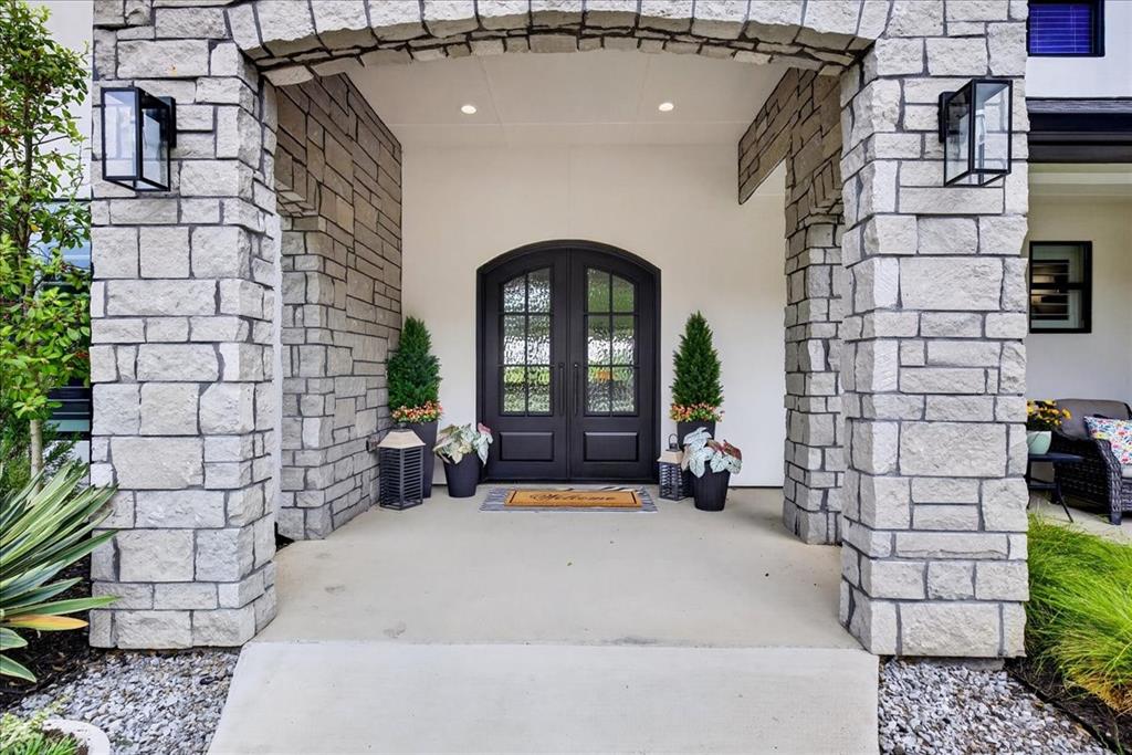 2044 Canyon Lake Road Wills Point, TX 75169 - Photo 4 of 40