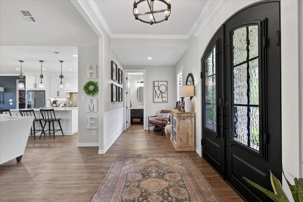 2044 Canyon Lake Road Wills Point, TX 75169 - Photo 5 of 40