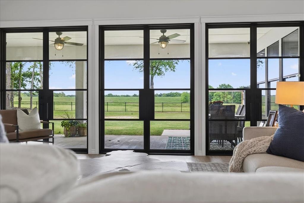 2044 Canyon Lake Road Wills Point, TX 75169 - Photo 8 of 40