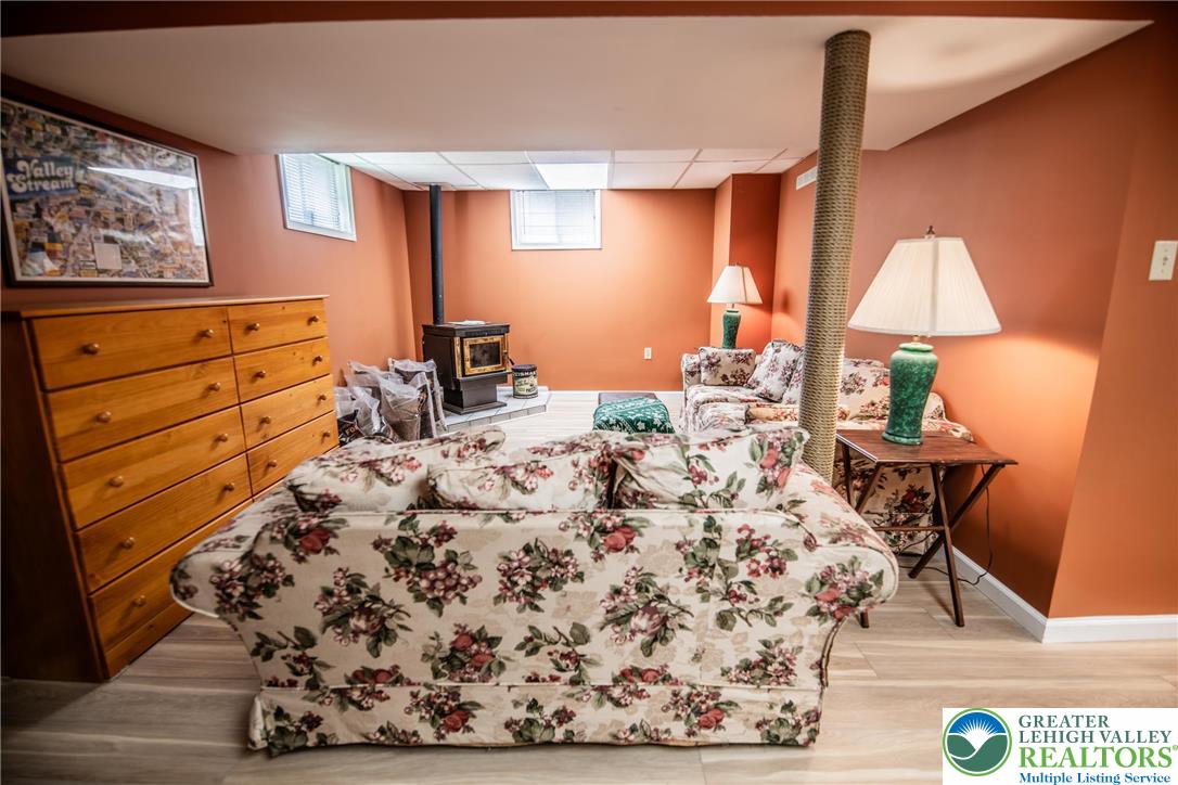 3522 Timber Lane Bethlehem, PA 18020 - Photo 37 of 47 Gallery Image 37