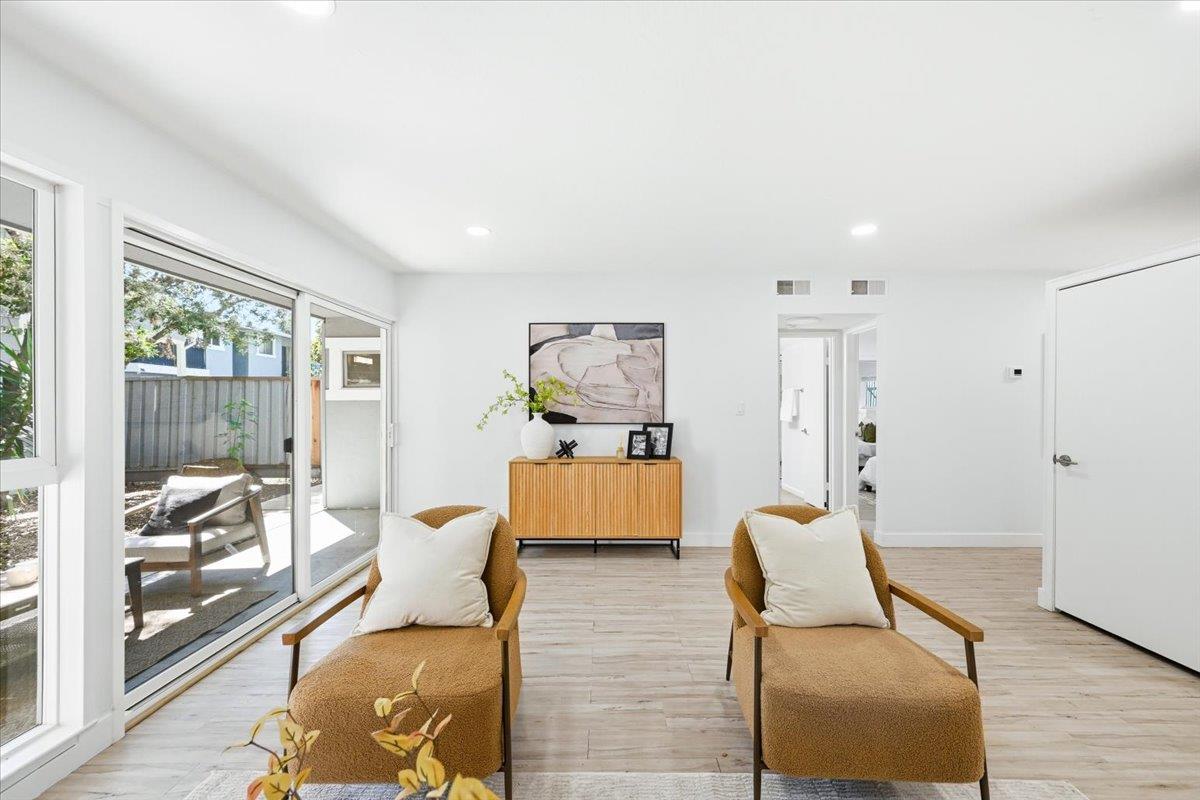 453 North Rengstorff Avenue, Unit 19 Mountain View, CA 94043 - Photo 8 of 56