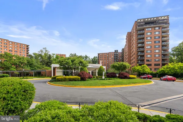 $289,000 | 4201 Cathedral Avenue Northwest, Unit T10E, Washington, DC 20016