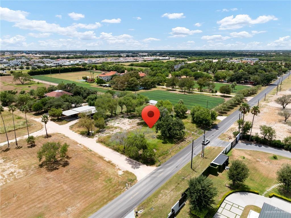 307 Northgate Lane McAllen, TX 78504 - Photo 3 of 10 a view of a city