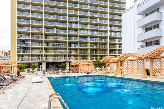 $1,700 | 445 Seaside Avenue, Unit 2709, Honolulu, HI 96815