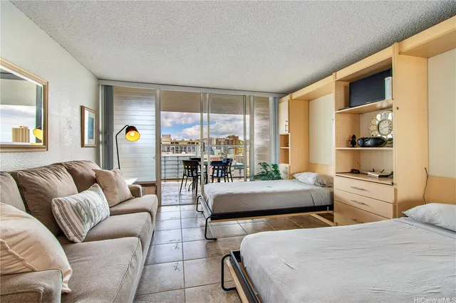 $1,700 | 445 Seaside Avenue, Unit 2709, Honolulu, HI 96815