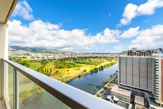 $1,700 | 445 Seaside Avenue, Unit 2709, Honolulu, HI 96815