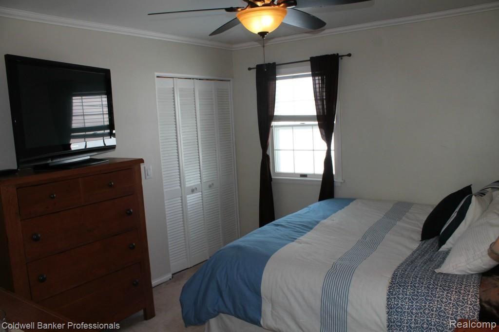 5487 Coldwater Road Flint, MI 48504 - Photo 33 of 34 IMG_2076.jpg