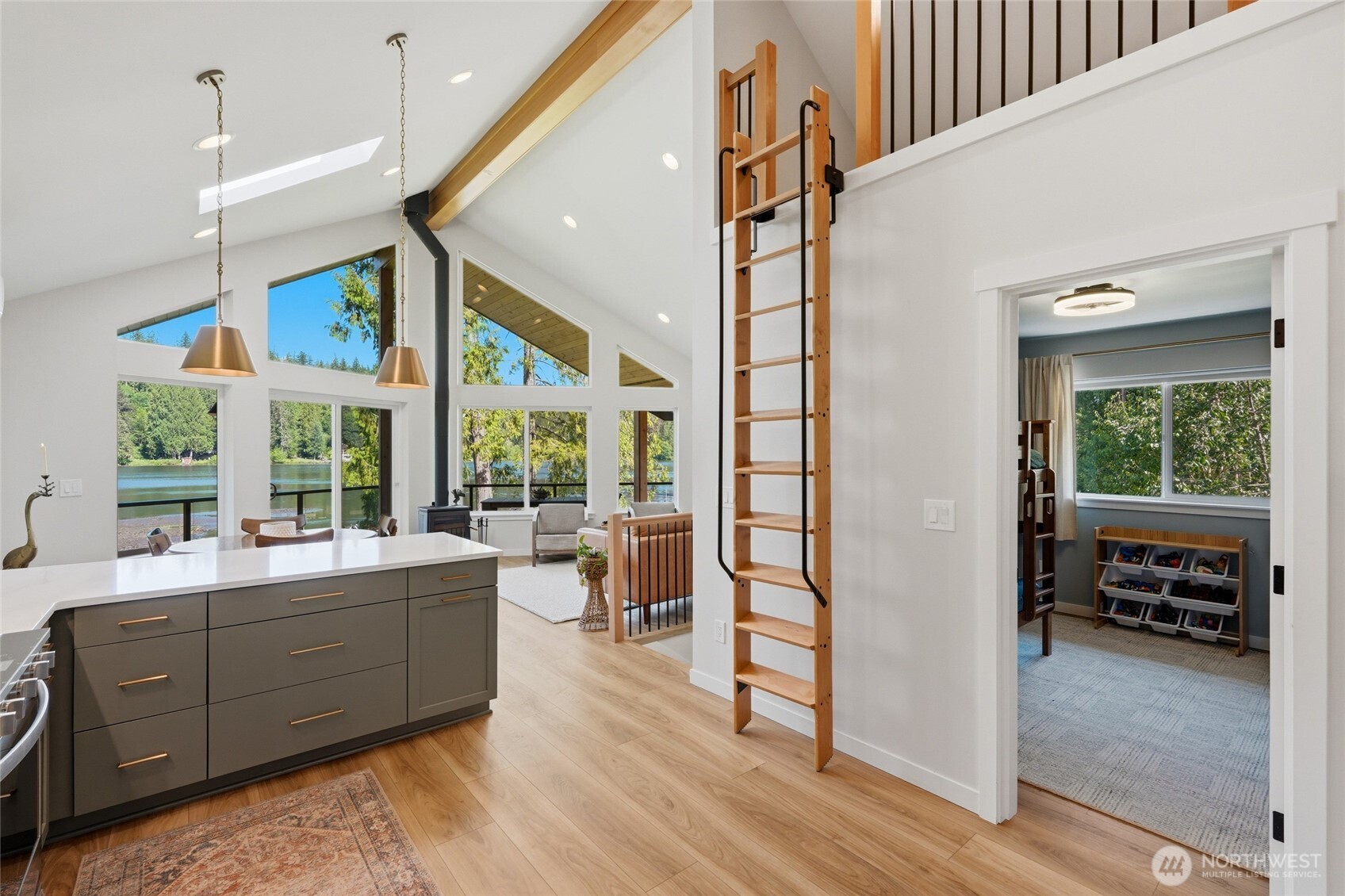 1305 Southwest Lake Roesiger Road Snohomish, WA 98290 - Photo 13 of 34