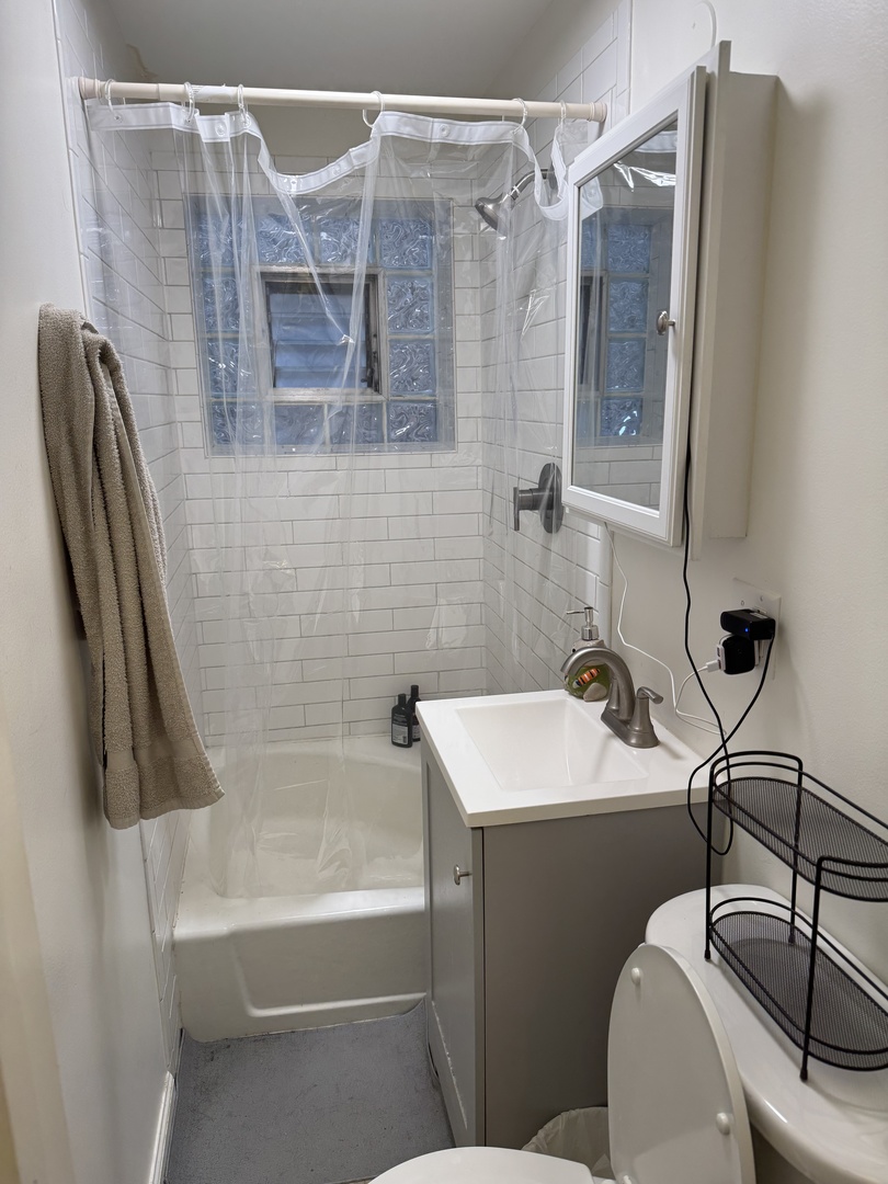 3145 South May Street, Unit 2R Chicago, IL 60608 - Photo 4 of 11