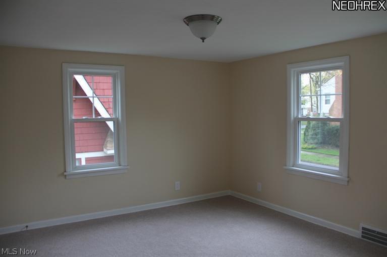 3923 Northampton Road Cleveland, OH 44121 - Photo 14 of 21