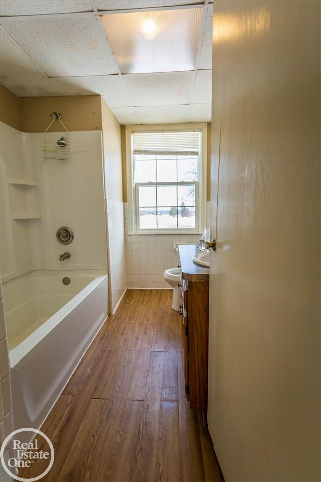 8545 Avoca Road Avoca, MI 48006 - Photo 23 of 70 50033785-22.JPG