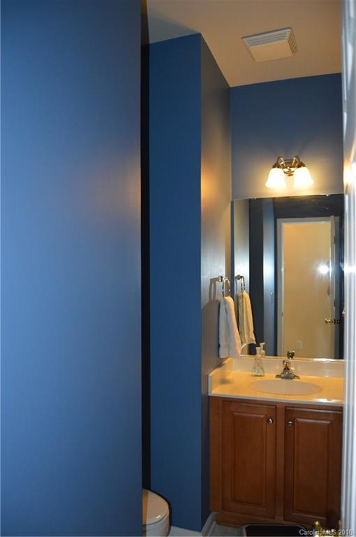 10936 Hellebore Road Charlotte, NC 28213 - Photo 11 of 24 Gallery Image 11